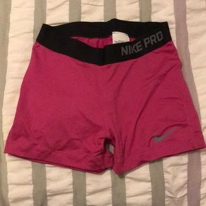 Nike Pro Tight Shorts Pink